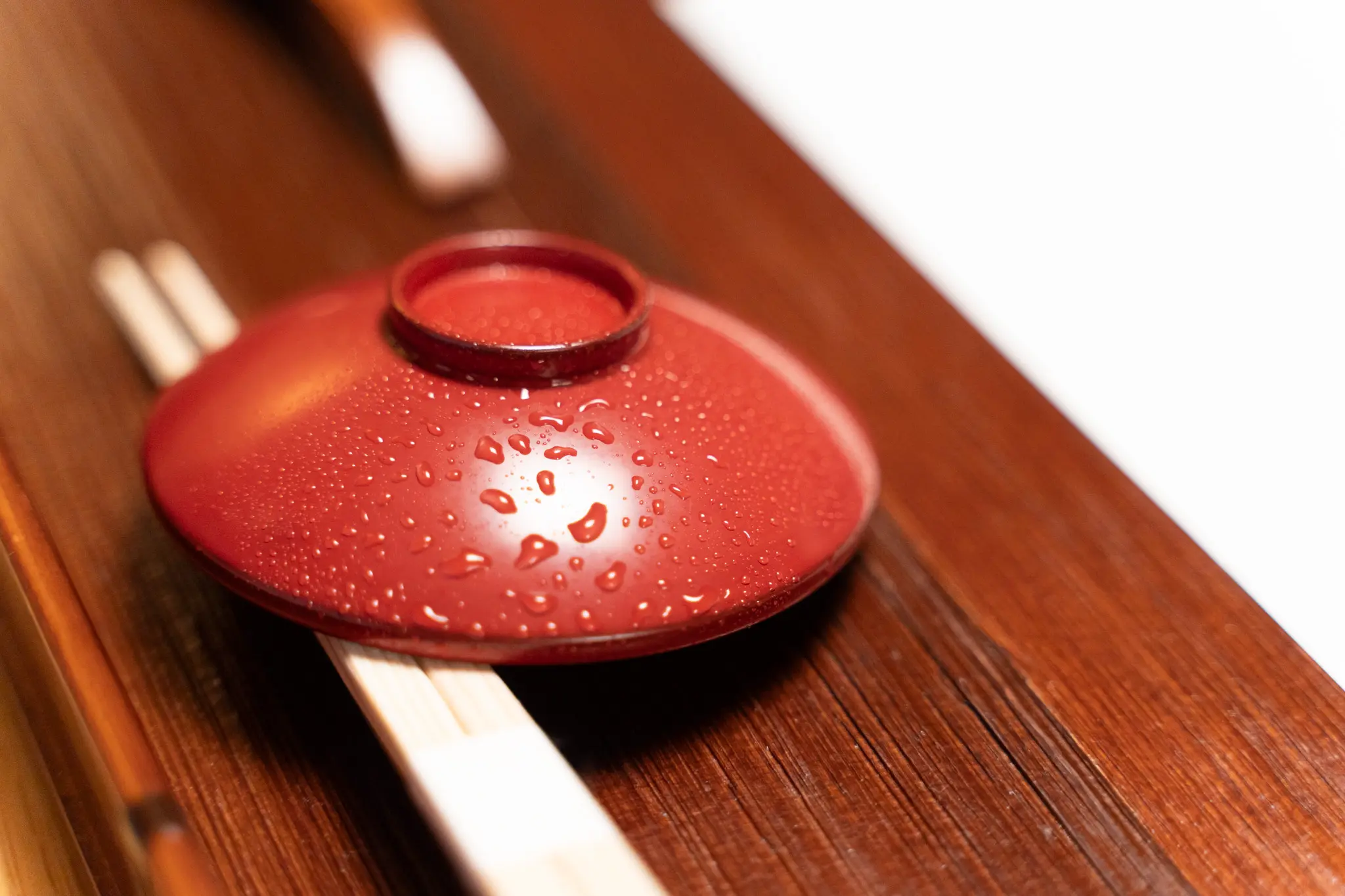 Ceramic and Lacquerware Tableware