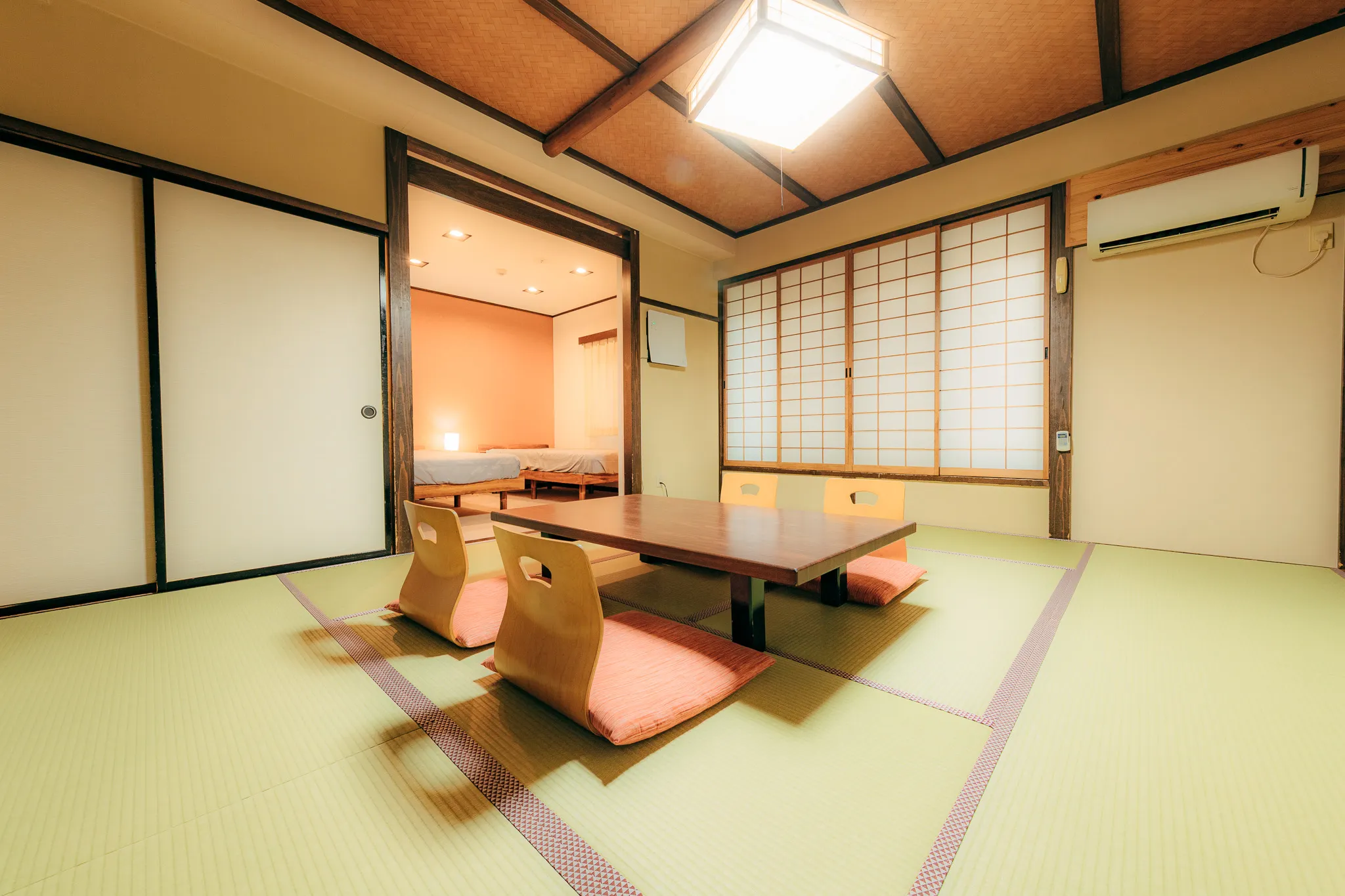 Japanese-Western Room “Shakunage”