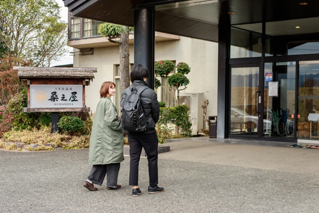 A Heartwarming Riverside Hot Spring Inn Along the Chikugo River