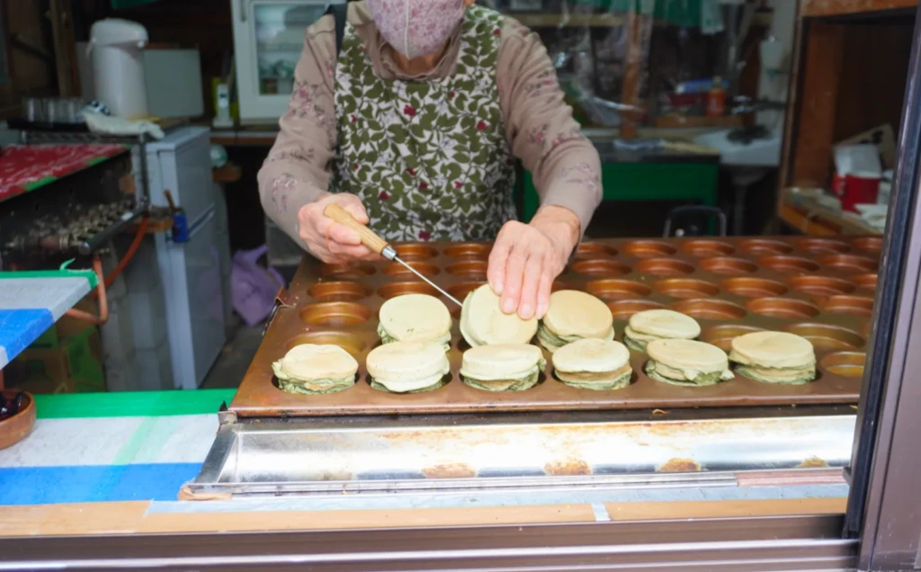Yomogi-iri Kaitenyaki Eikichi
