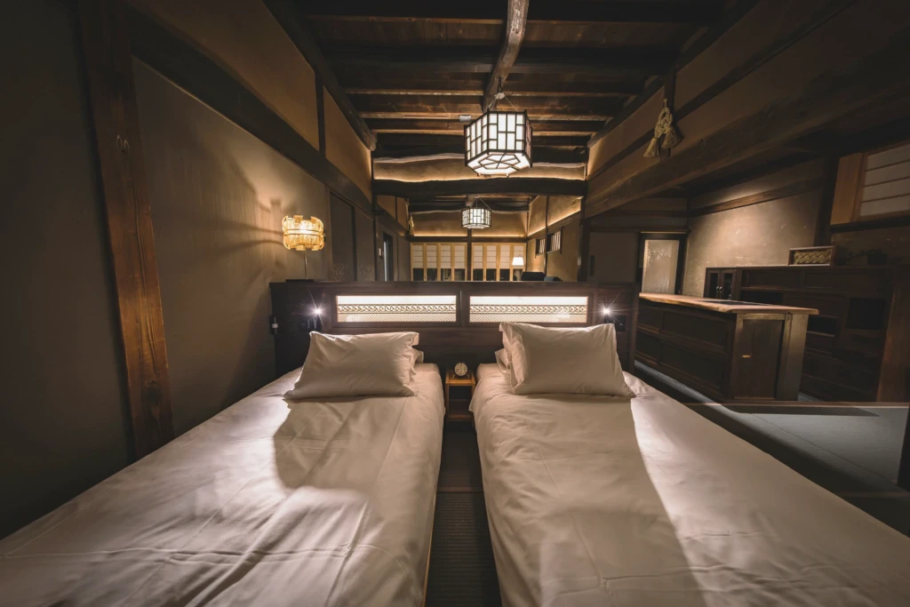 Room with traditional feel