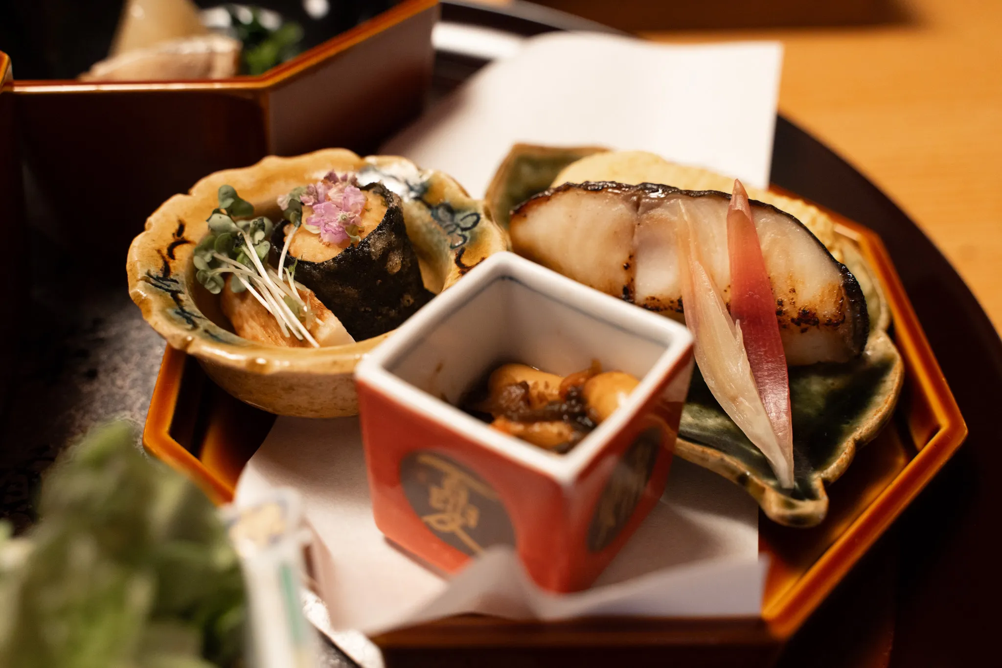 光澤黑漆八角重箱