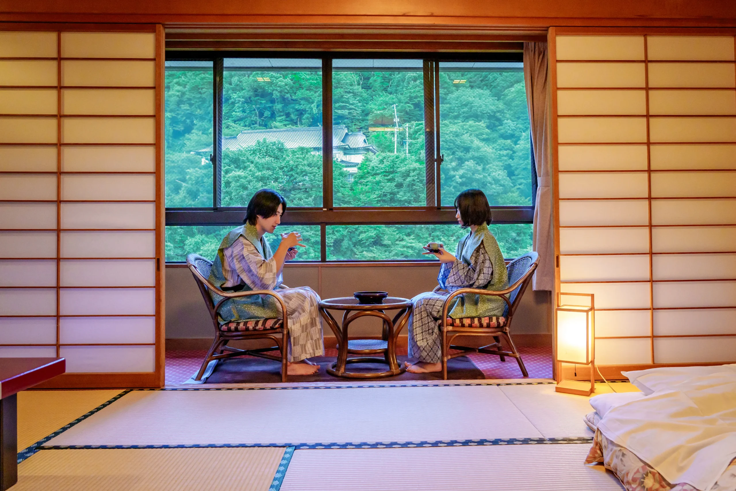 從所有房間皆可眺望的溪谷美景